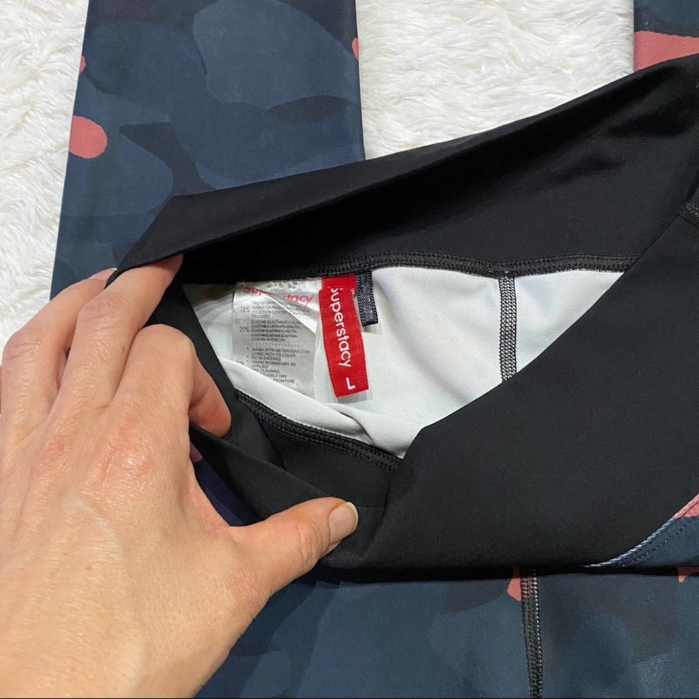 Superstacy Camo Leggings - Picture 4 of 7